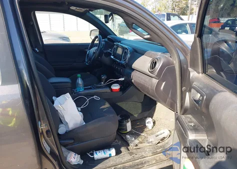 2017 Toyota Tacoma Trd Off Road z USA, uszkodzony, nr VIN 5TFCZ5AN6HX075802